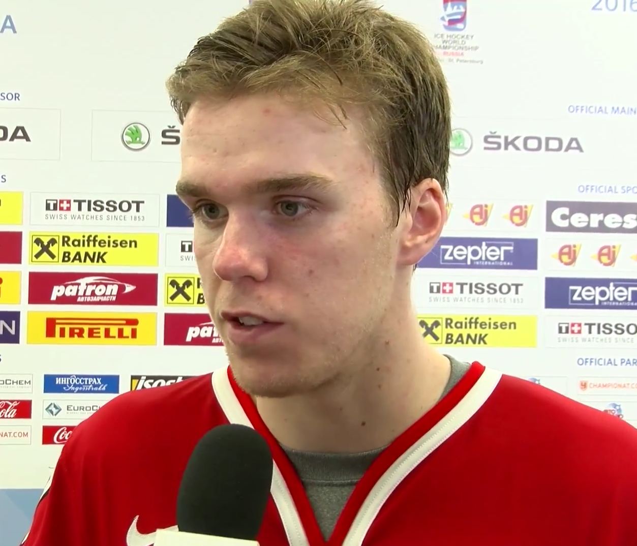 Connor McDavid in Team Canada red at the 2016 IIHF World Championship.